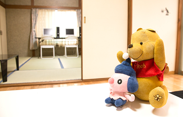 部屋はつながっていて、見通しが良くなっています